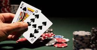 live 888 ဂိမ်းလော်ဘီတွင် Live Casino နှင့် Slots ဂိမ်းများ ကစားနေသော မြန်မာ ကစားသမားများ
